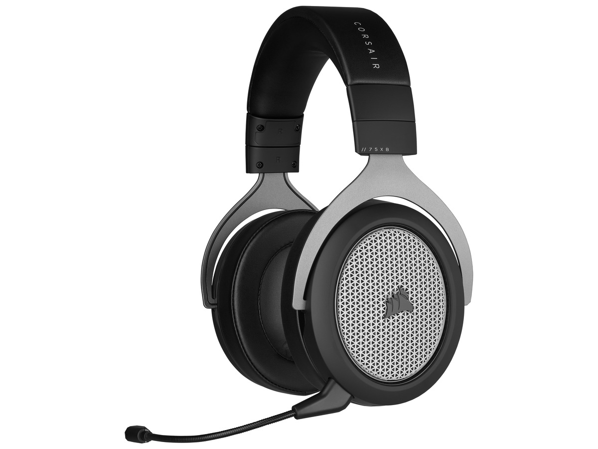 Corsair //75xB authentic black headphones