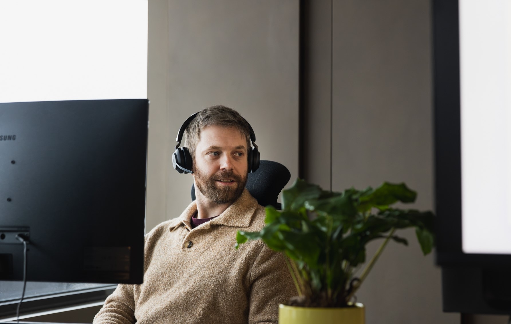 Velg riktig jobb-headset med vår guide